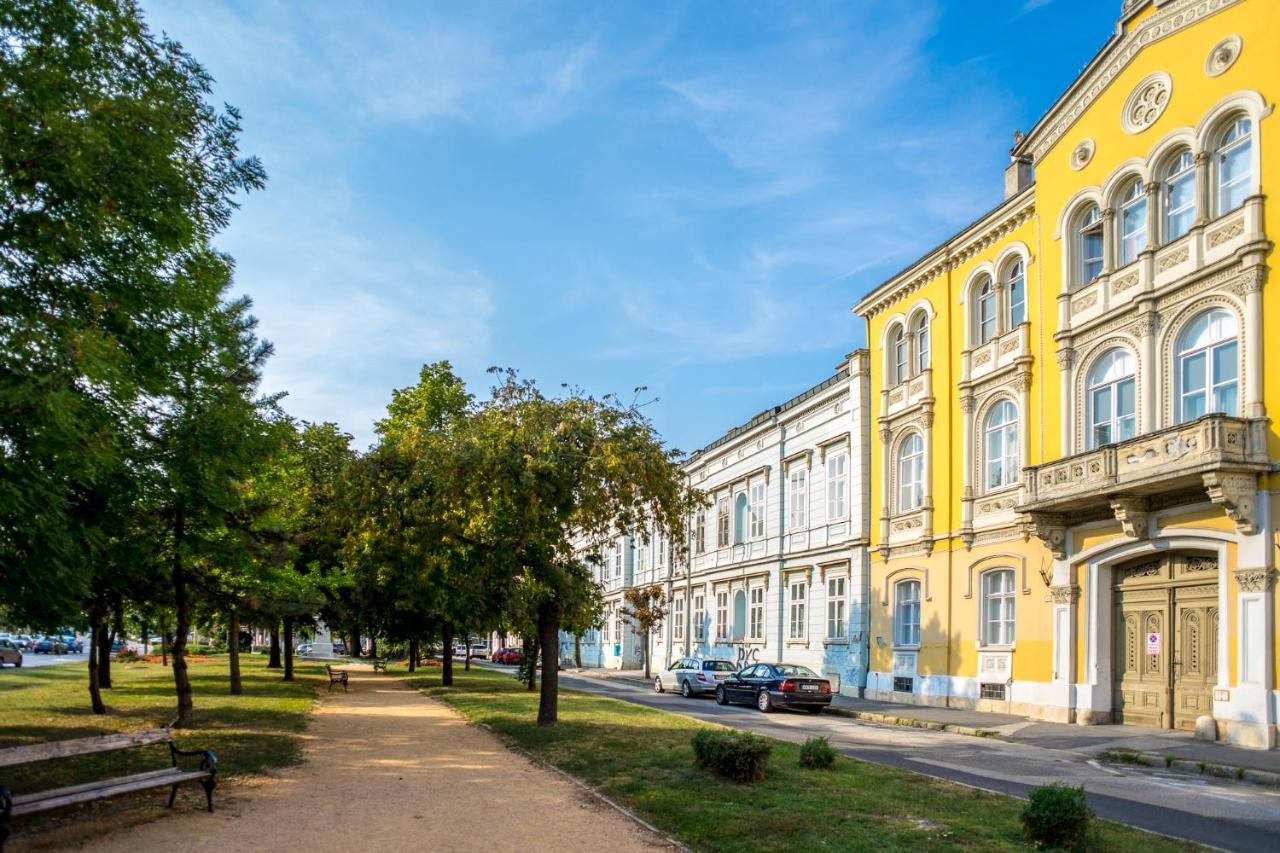 Ybl Apartment City Center Alba Regalǎ Exterior foto